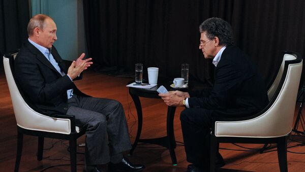 Presidente de Rusia Vladímir Putin concede entrevista a la televisión alemana ARD - Sputnik Mundo