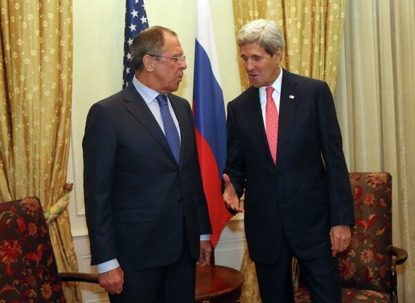 Ministro de Exteriores ruso, Serguéi Lavrov y secretario de Estado de EEUU, John Kerry - Sputnik Mundo